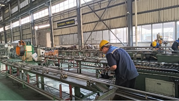 換熱器用不銹鋼焊管怎么防止彎曲不爆裂